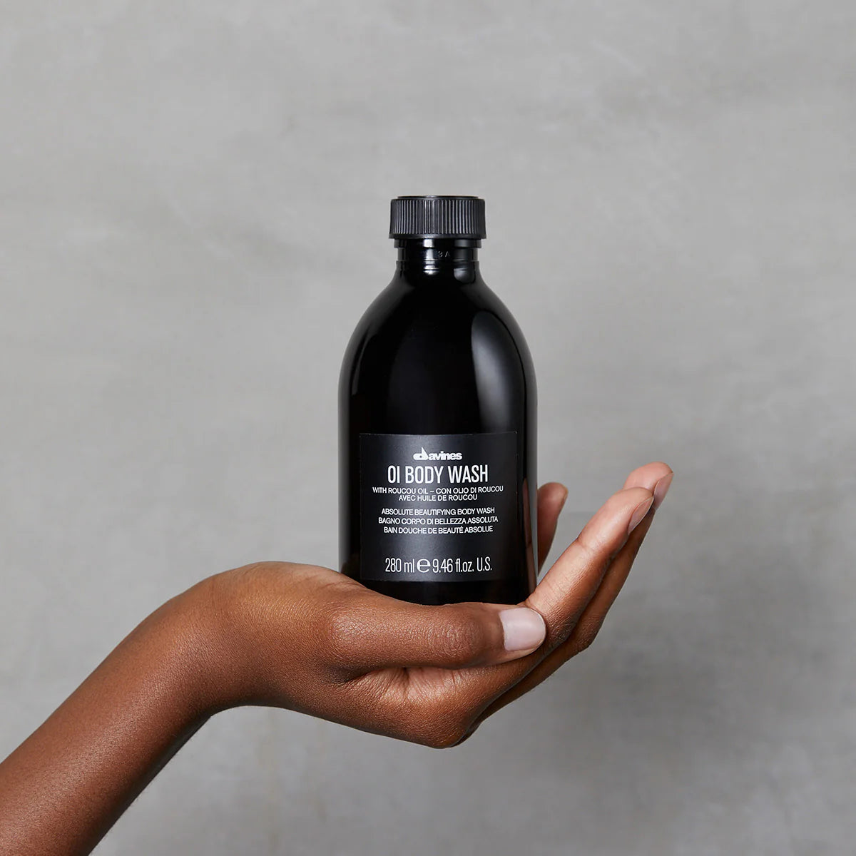 Davines OI BODY WASH 280ml black bottle