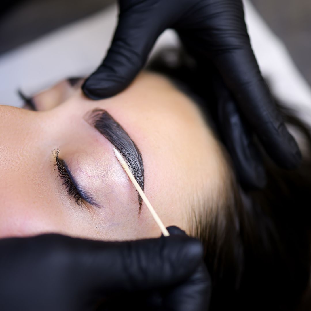 BROW LAMINATION AND TINT COURSE