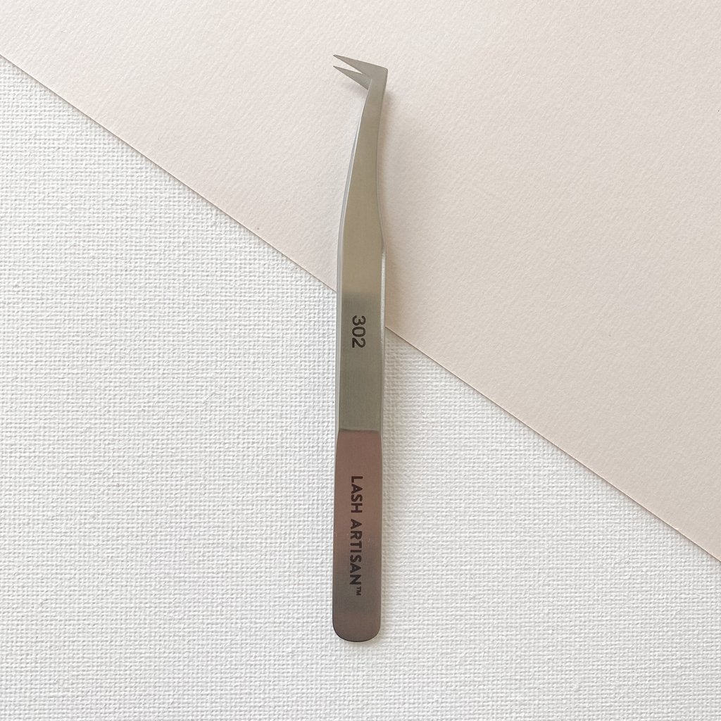 LASH ARTISAN 302 TWEEZERS VOLUME