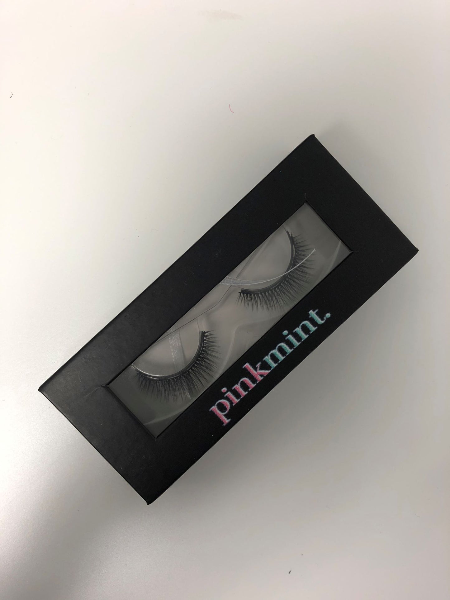 PINK MINT. MAGNETIC LASHES