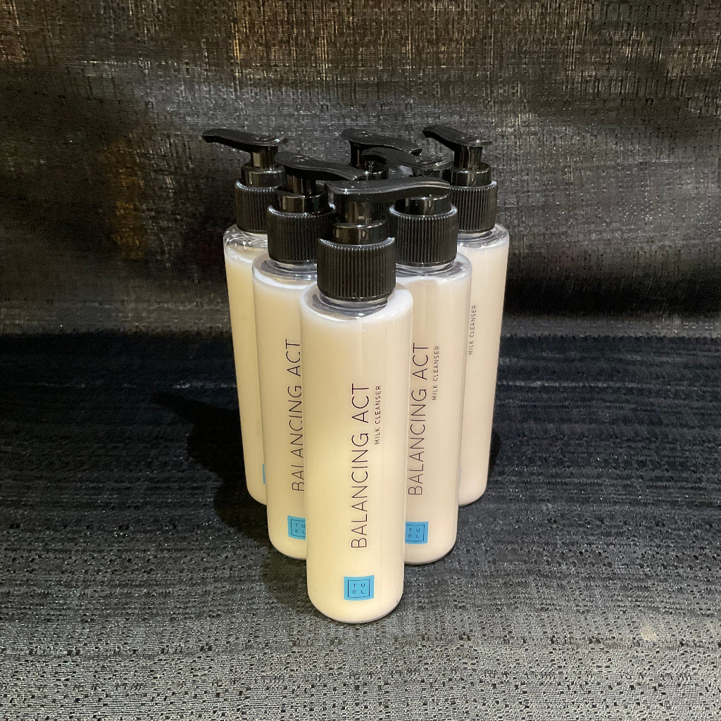 TUEL BALANCING ACT MILK CLEANSER