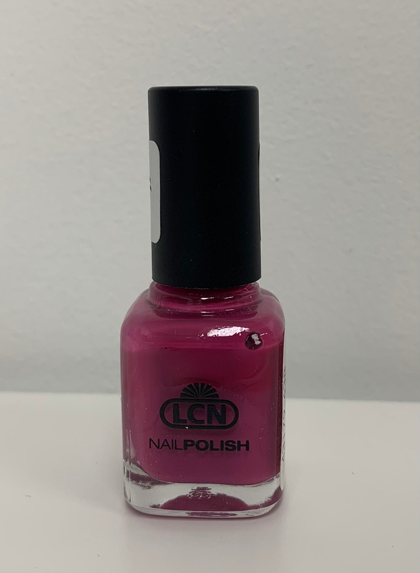 Load image into Gallery viewer, LCN NAIL POLISH - NECK BREAKER
